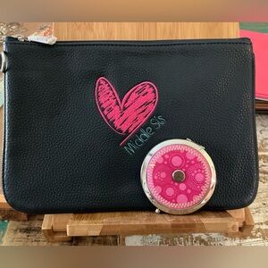 Thirty-One Jewell Zip Clutch
Monogrammed Middle Sis, with mirror!  Bra…